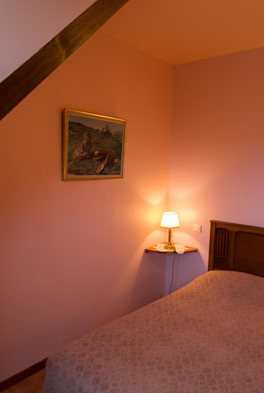 Chambres D'Hotes Sur La Courtine De Coucy Luaran gambar